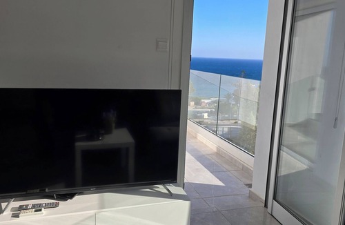 Agios Tychon Apartment | White Sea View Limassol - Your apartment near the Limassol's beach