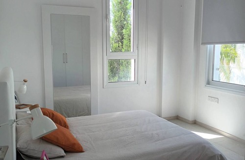 Oroklini Villa | Wonderful Villa with pool - 2 min from the beach!