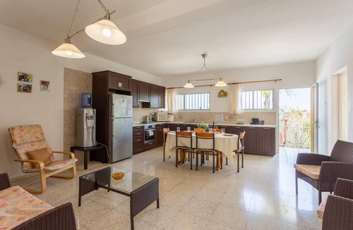Latchi Villa | Yiangos House - Three Bedroom Villa, Sleeps 6