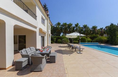 Pervolia Villa | You and Your Family will love this Beachfront Villa, Larnaca Villa 1400