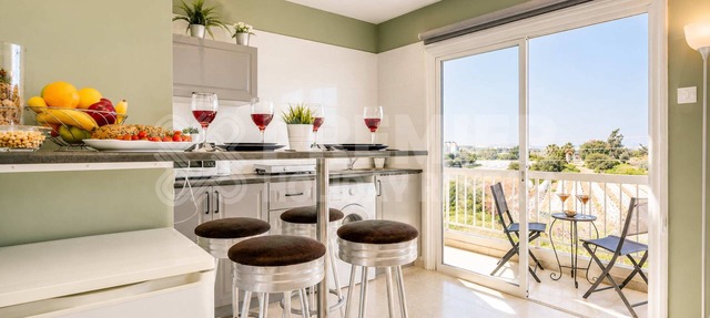 1BR Apartment Near Beach - Suze by Premier in Pernera
