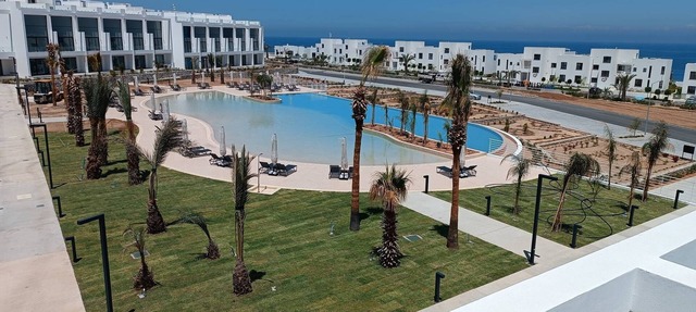 2 Bedroom apartment by the pool in Esentepe