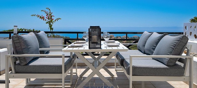 2 bedroom apartment - communal pool in Pissouri
