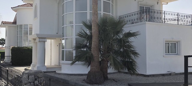 3 bedroom, detached villa with private pool & mountain and sea views in Lapta