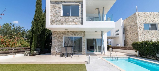 3 Bedroom modern villa with a private pool and sew views in Kissonerga