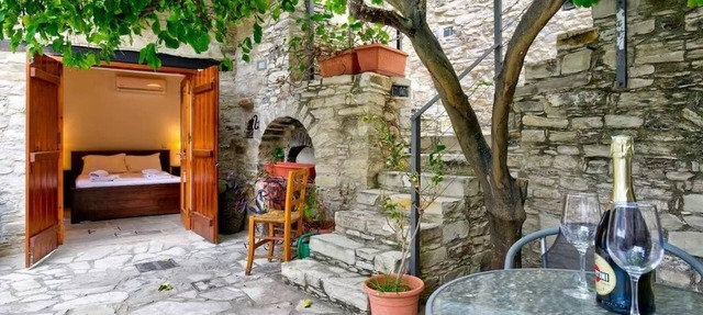 3-bedroom villa in lovely Kato Lefkara with AC in Kato Lefkara