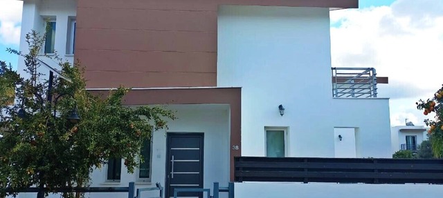 3 bedroom villa in Pyla in Pile