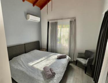 4 bed room Villa Alsancak Girne in Lageia