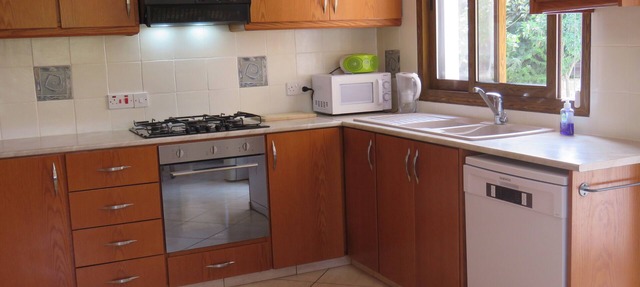 4 Bedroom villa in Ineia in Beautiful Courtyard in Ineia