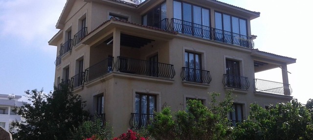 4BR Duplex flat @ Nicosia! in Nicosia