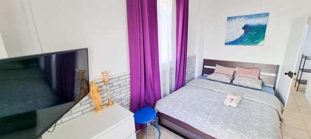 Aladdin's Hostel in Larnaca