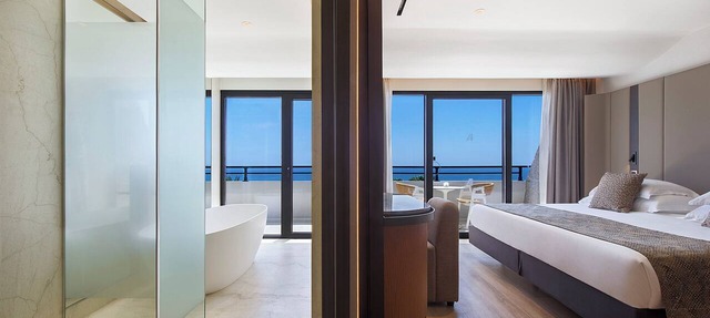 Amathus Beach Hotel Limassol in Limassol