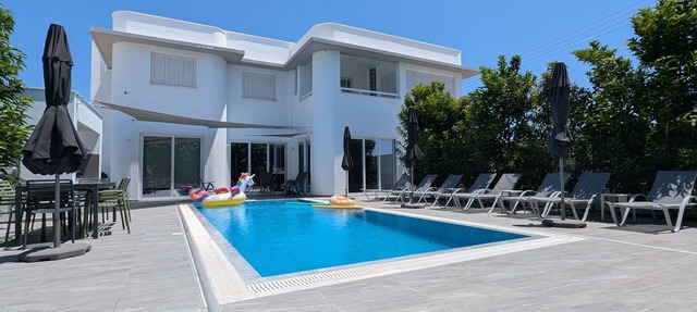 anémelie Vacation Home in Sotira