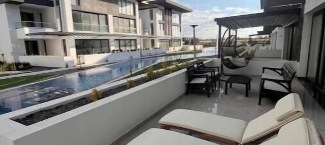 Apartamento Olive Court T3+1 com vista para a piscina in Yeni Boğaziçi