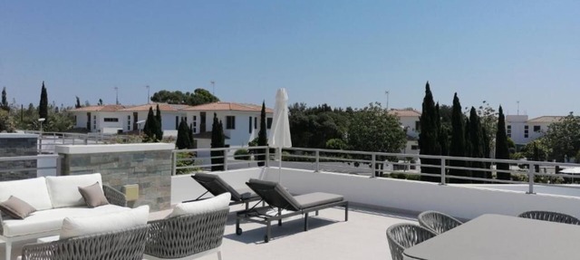 Apartment with Balcony in Larnaca