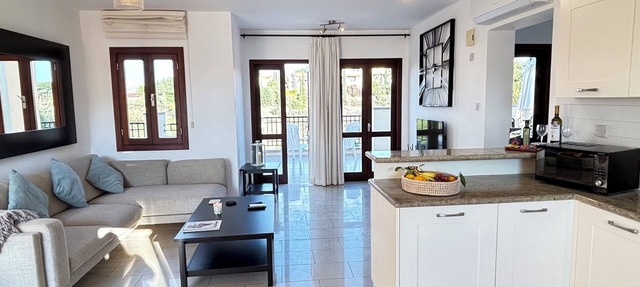 Aphrodite hills, Anatoli, 2 bedroooms apt , large terrace, 2 min from the pool in Kouklia