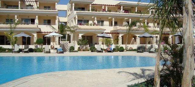 Aphrodite Sands Resort - Spacious pool side 2 Bedroom Apartment in Paphos