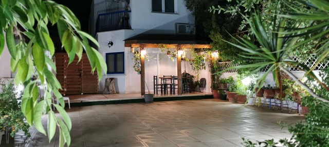 Beach house in Perivolia
