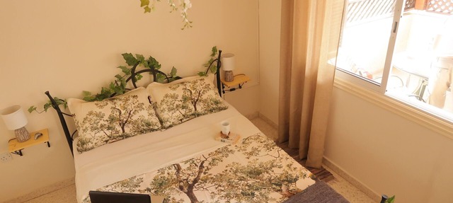 Beach house with garden in Dhekelia Road