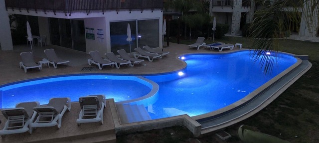 Beautiful apartment with a splendid view from the roof garden in Oroklini