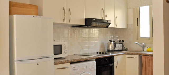 Beautiful Holiday Villa With Pool In Tombs Of The Kings Area . Sleeps 4 . in kato Paphos