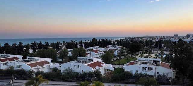 Beautiful Sea View Studio with Pool. 5-Min Walk to the Beach in Yeni İskele