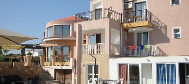 Bella Rosa hotel Cyprus in Coral Bay