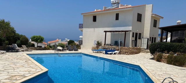 Bella Vista Seaview Town House with Pool - Paphos in Chlorakas
