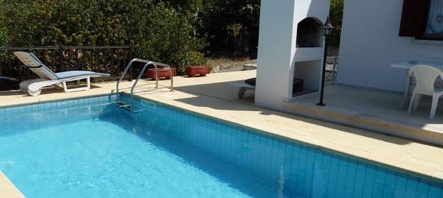 Bellapais Villa with private Pool and fantastic View in Kyrenia