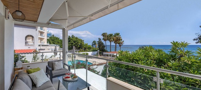 Berengaria Court - Sea Views 2bdr Apartment in Limassol