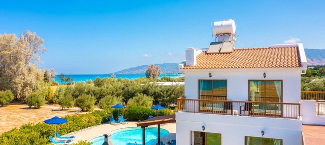 Blue Bay Villa Nicole in Polis