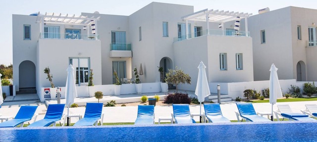 Blue Diamond Villa No.3 (Paphos 100 m from the beach) in Paphos