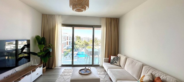 Bohemian penthouse in Girne Alsancak, close to Merit hotels in Kyrenia