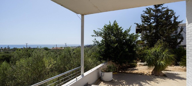 Captivating 2-Bed House in Larnaca Agios Theodoros
