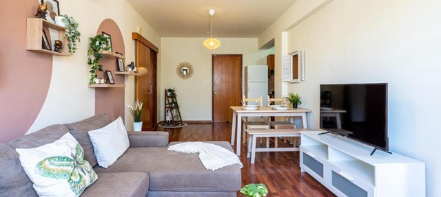 Celine's 2 bedrooms apartment in Larnaca Center in Larnaka