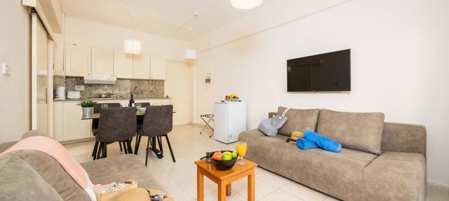 Charming 1-Bedroom Apartment in the heart of Polis - Stephanos Hotel Apartments in Polis Chrysochous