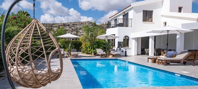 Cocoon Olympia Luxury 3Bed Villa with Pool in Paphos