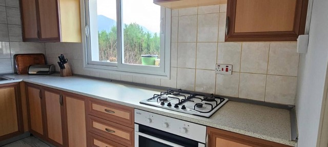 Cozy Home w/Fireplace 10 min to Sea in Kyrenia in Girne