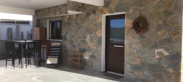 DIAMOND Stone Wooden Guest House in Khandria