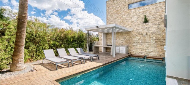 DownTown Villa 2 in Paphos