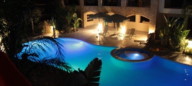 Elegantly furnished 2 bed apartment with free AC, Wifi, pool & gym in Larnaca