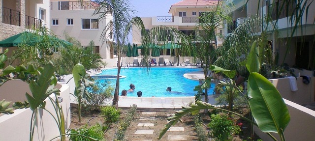 Elegantly furnished 2 bed apartment situated in Cypress Gardens, Kiti, Larnaca in Larnaca