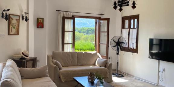 Eleon Country House in Dhoros
