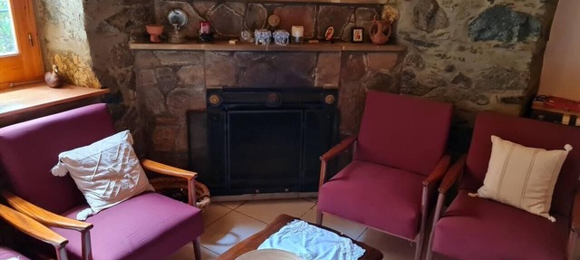 Elpiniki's Old Three Bedroom House in Kalopanayiotis