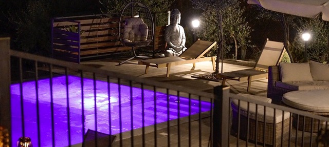 Escape, breathe, rejuvenate: Mountain bliss, sea salt allure in Agios Epifanios