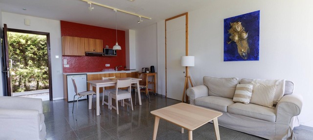 Eucrasia | One-Bedroom Apartment, Art by PraXis Apartments in Limassol
