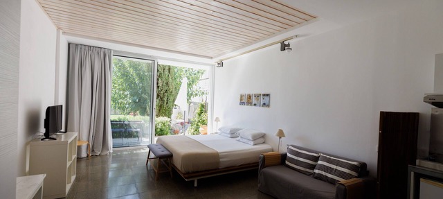 Eupnea | Studio Apartment, Art by PraXis Apartments in Limassol
