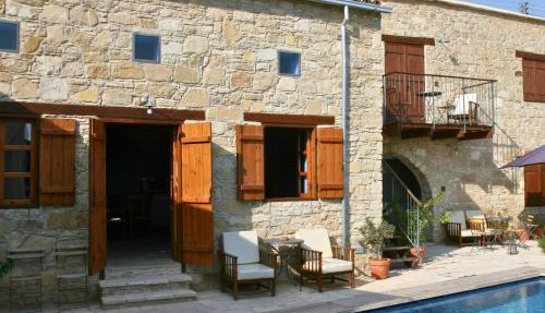 Evkarpos Country House in Psematismenos