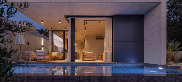 Exclusive Bungalow with Private Infinity Pool in Paphos in Chlorakas