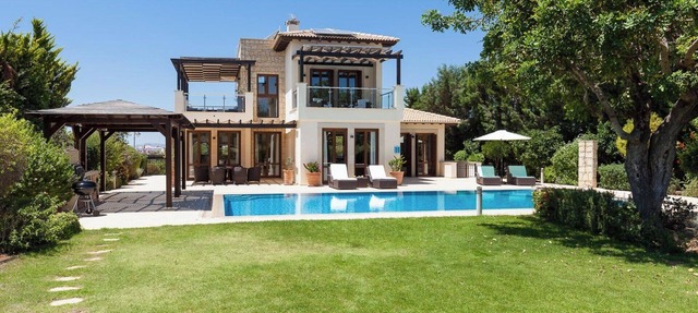 Experience Ultimate Luxury in a Majestic Villa, Paphos Villa 1482 in Paphos